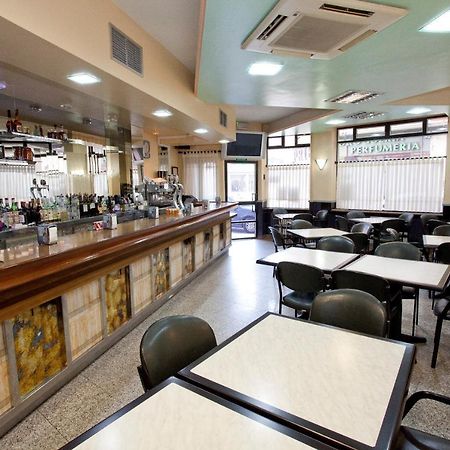 Hostal San Miguel Ponferrada Bagian luar foto